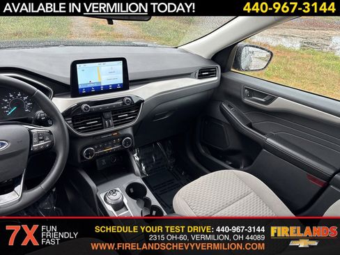 Used 2022 Ford Escape SE w/ SE Sport Appearance Package image 49