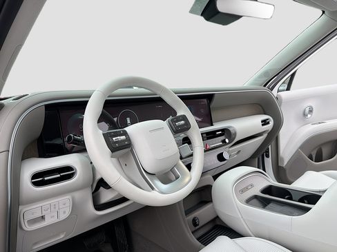 Used 2026 Hyundai Palisade SEL image 3