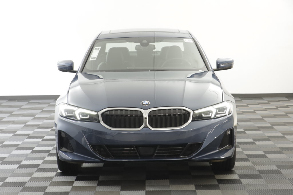 Used 2025 BMW 330i xDrive Sedan AWD/4WD image 23