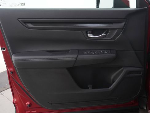 Used 2025 Honda CR-V LX image 20