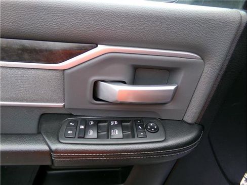 Used 2021 RAM 2500 Big Horn w/ Level 1 Equipment Group image 11