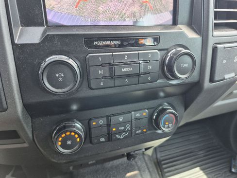 Used 2020 Ford F250 XL w/ STX Appearance Package AWD/4WD image 5