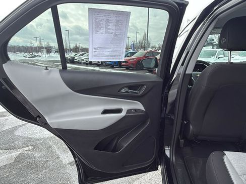 Used 2023 Chevrolet Equinox LS w/ LS Convenience Package image 21