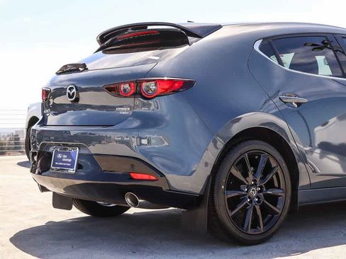 Used 2021 MAZDA MAZDA3 Hatchback w/Premium Plus Pkg AWD/4WD image 9