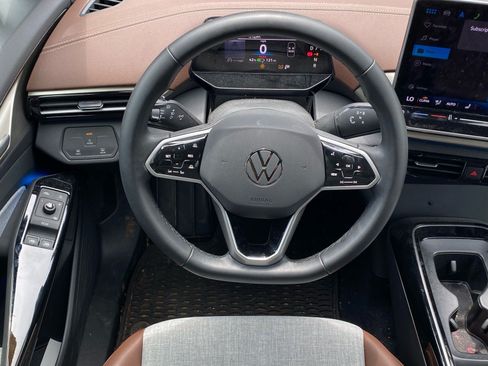 Certified 2025 Volkswagen ID.4 Pro RWD image 4
