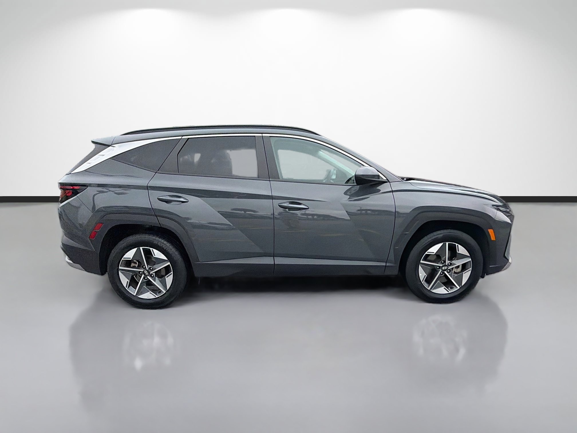 Used 2025 Hyundai Tucson SEL AWD/4WD image 2