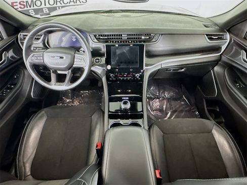 Used 2021 Jeep Grand Cherokee L Laredo image 28