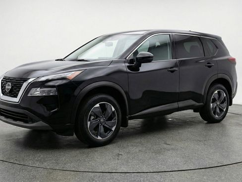 Used 2025 Nissan Rogue SV AWD/4WD image 3