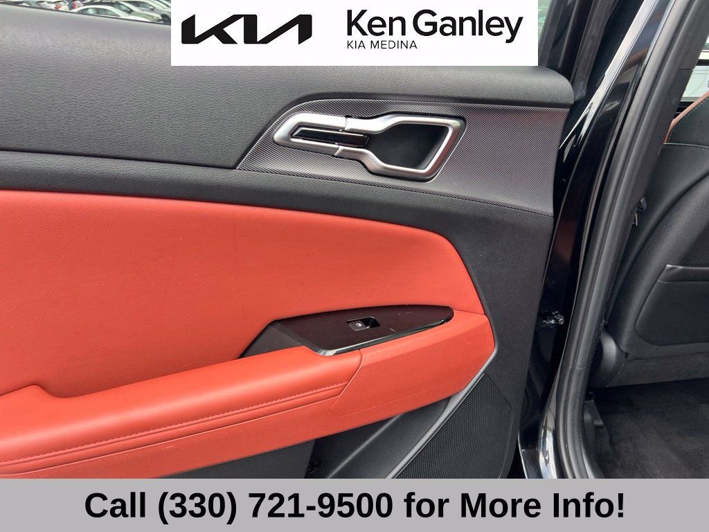 Certified 2024 Kia Sportage SX AWD/4WD image 45