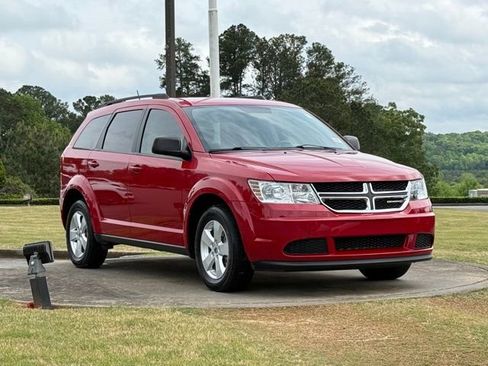 Used 2018 Dodge Journey SE w/ Connectivity Group FWD image 1