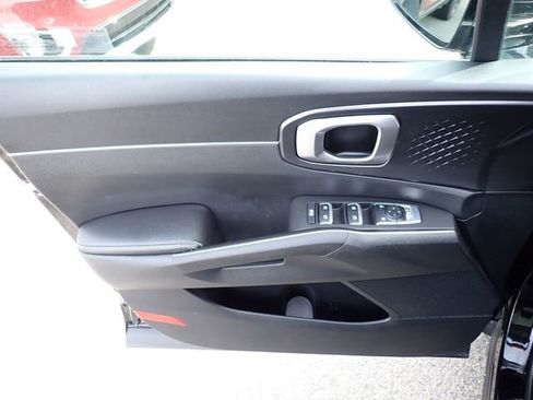 Certified 2024 Kia Sorento S image 21