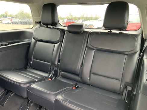 Used 2025 Ford Expedition Platinum image 66