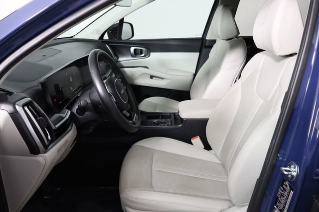 Used 2025 Kia Sorento EX FWD image 16