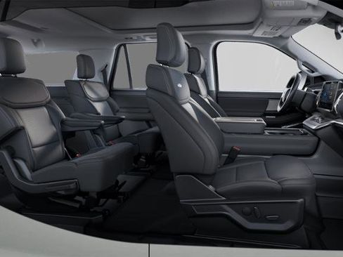 New 2025 Ford Expedition Max Platinum w/ Driver's Package image 28