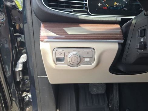 Certified 2022 Mercedes-Benz GLE 450 4MATIC image 36
