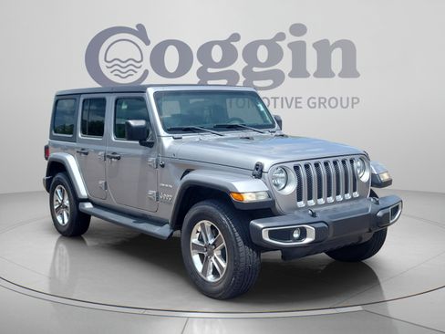 Used 2020 Jeep Wrangler Unlimited Sahara AWD/4WD image 7