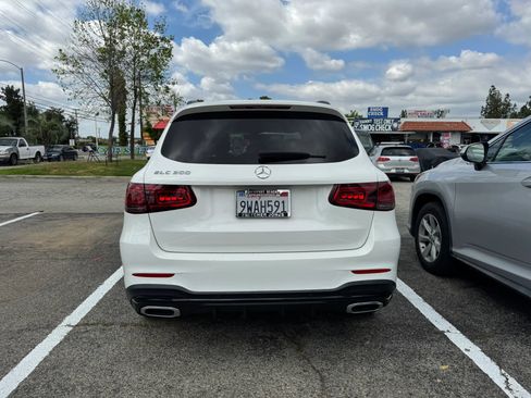 Used 2020 Mercedes-Benz GLC 300 image 4