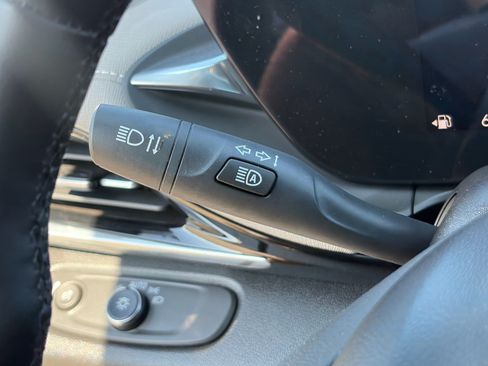 Used 2024 Buick Envista Sport Touring FWD image 16