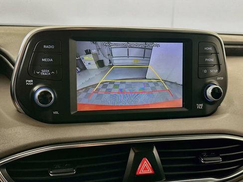 Used 2019 Hyundai Santa Fe SEL AWD/4WD image 17
