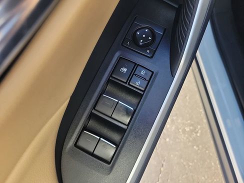 Used 2022 Toyota RAV4 XLE image 16