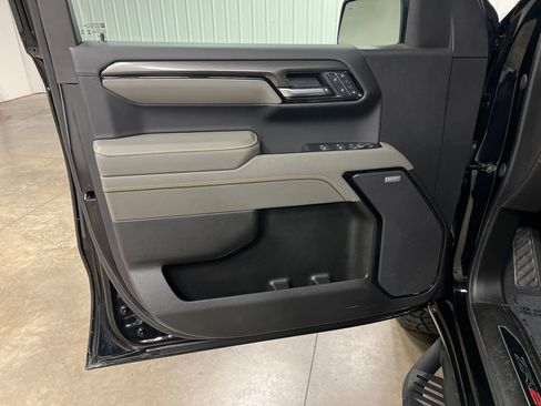 Certified 2025 Chevrolet Silverado 1500 ZR2 w/ Technology Package AWD/4WD image 15