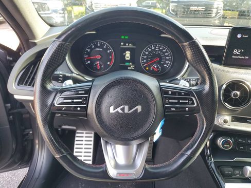 Used 2022 Kia Stinger GT1 w/ Red Interior Color Package RWD image 20