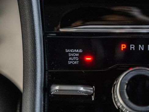 New 2025 Jeep Grand Cherokee L Limited w/ Luxury Tech Group II image 22