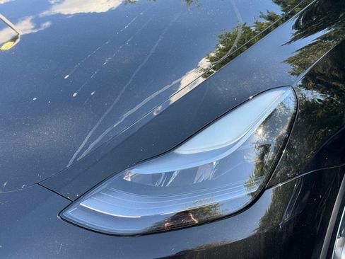 Used 2022 Tesla Model Y Performance AWD/4WD image 17