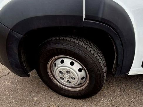 Used 2023 RAM ProMaster 2500 image 18