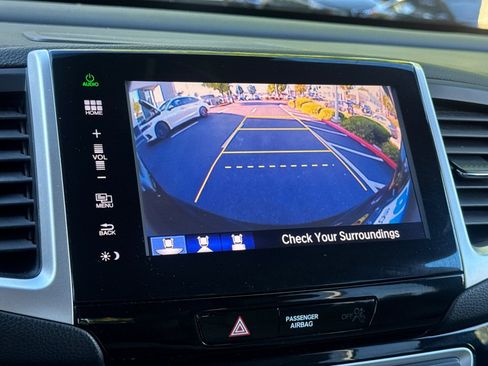 Used 2016 Honda Pilot Touring image 20