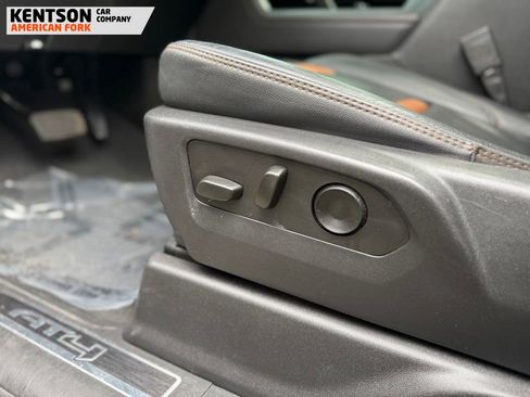 Used 2024 GMC Sierra 2500 AT4 w/ AT4 Premium Plus Package AWD/4WD image 33