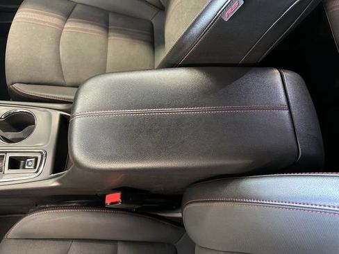 Used 2023 Chevrolet Equinox RS AWD/4WD image 29