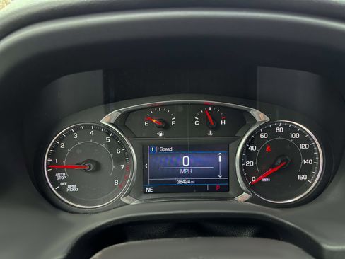 Used 2021 GMC Acadia SLE w/ Driver Convenience Package image 16