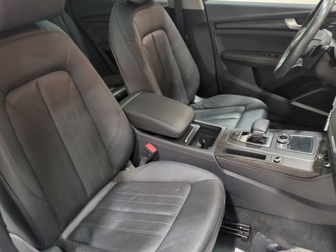 Used 2020 Audi Q5 2.0T Premium Plus w/ Premium Plus Package AWD/4WD image 12