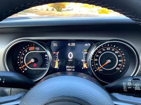 Certified 2021 Jeep Wrangler Willys image 9