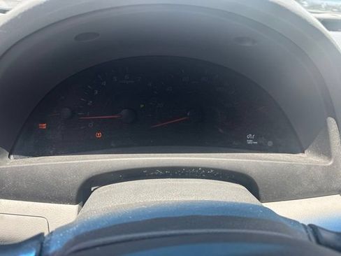 Used 2010 Toyota Camry LE FWD image 14