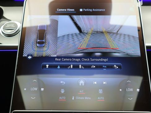 Used 2024 Mercedes-Benz S 580 4MATIC Sedan image 16