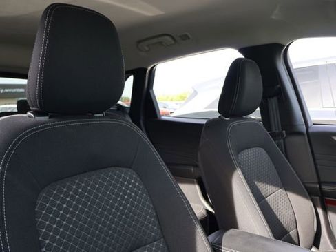 Used 2023 Ford Escape Active AWD/4WD image 17