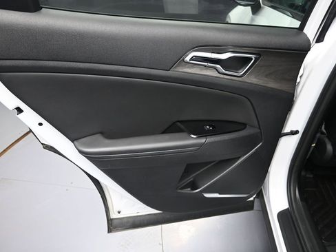 Certified 2024 Kia Sportage X-Pro image 31