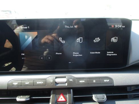 Used 2025 Kia K4 FWD image 18