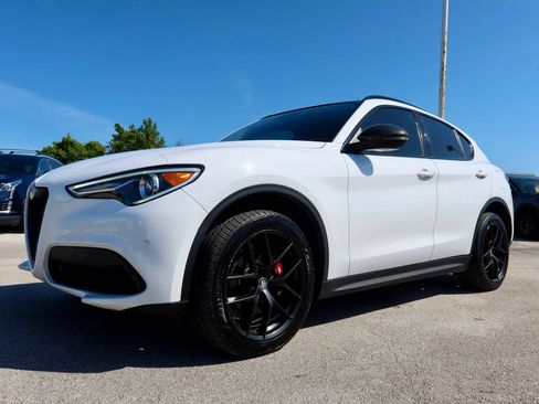 Used 2019 Alfa Romeo Stelvio w/ Nero Edizione RWD image 5