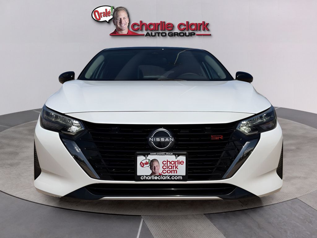 Used 2025 Nissan Sentra SR FWD image 8