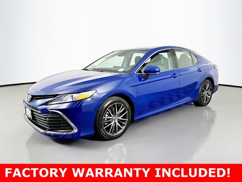 Certified 2024 Toyota Camry XLE w/ Navigation Package image 3