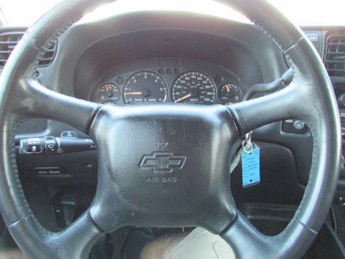 Used 2003 Chevrolet Blazer LS w/ Preferred Equipment Group image 31