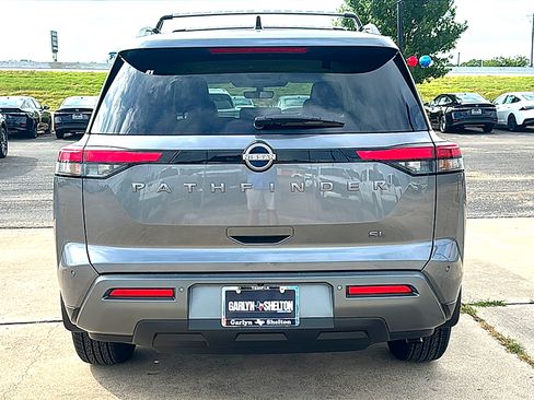 New 2026 Nissan Pathfinder SL FWD image 7