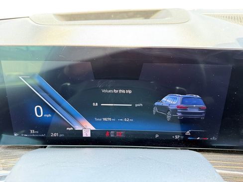 Used 2024 BMW X7 xDrive40i w/ Premium Package AWD/4WD image 13