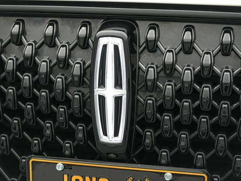 Used 2025 Lincoln Aviator Reserve w/ Equipment Group 201A AWD/4WD image 11