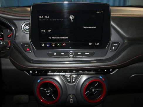 Used 2023 Chevrolet Blazer RS w/ Enhanced Convenience Package FWD image 19