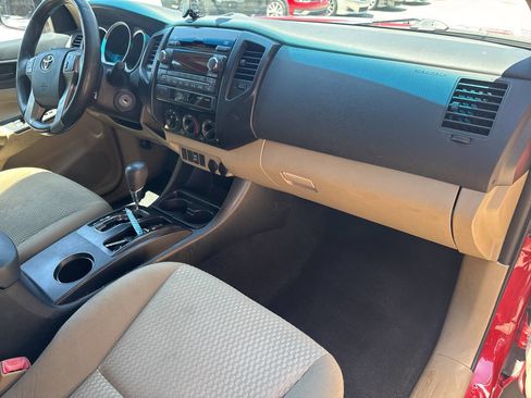 Used 2012 Toyota Tacoma PreRunner w/ Convenience Pkg RWD image 17