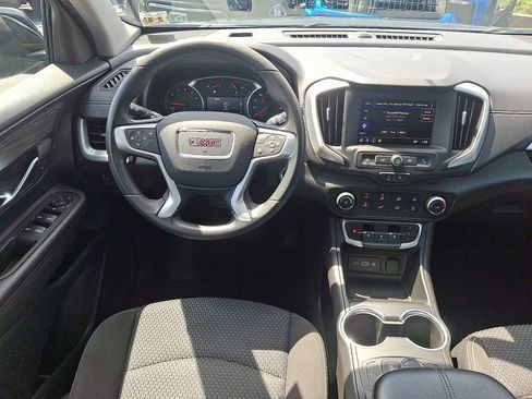 Used 2022 GMC Terrain SLE FWD image 12